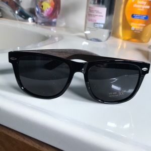 Black sunglasses